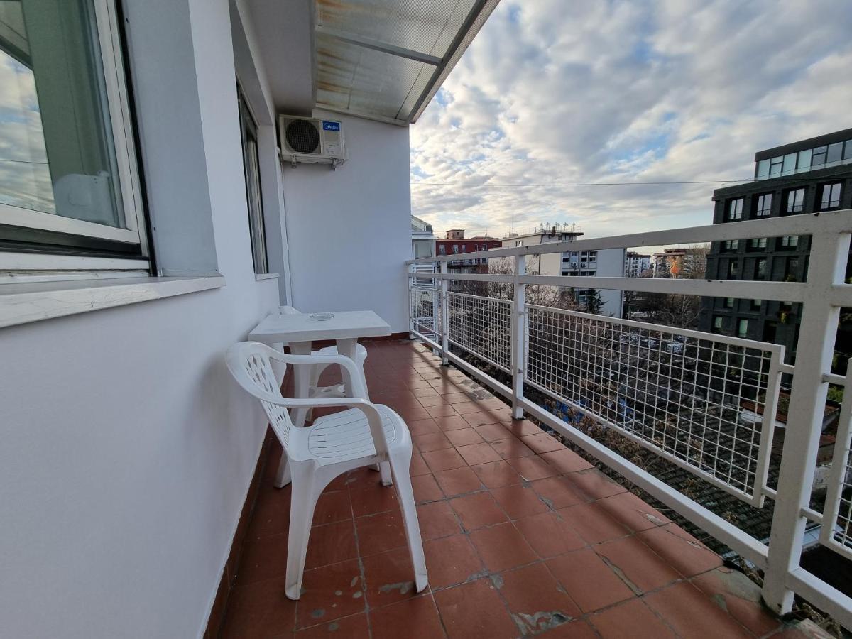 Spirit Hostel And Apartments Belgrado Exterior foto