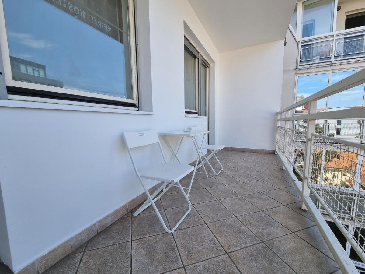 Spirit Hostel And Apartments Belgrado Exterior foto