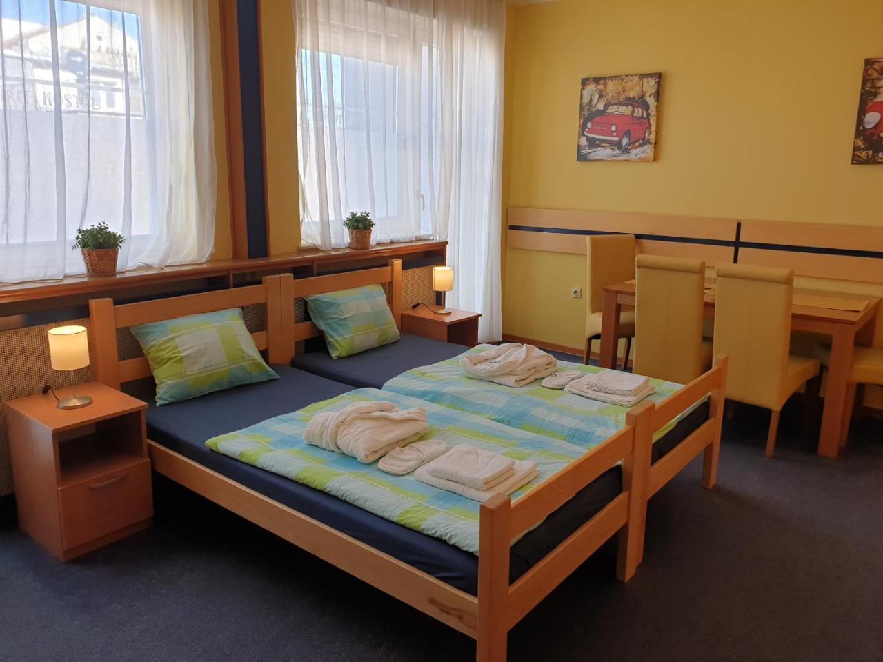 Spirit Hostel And Apartments Belgrado Exterior foto