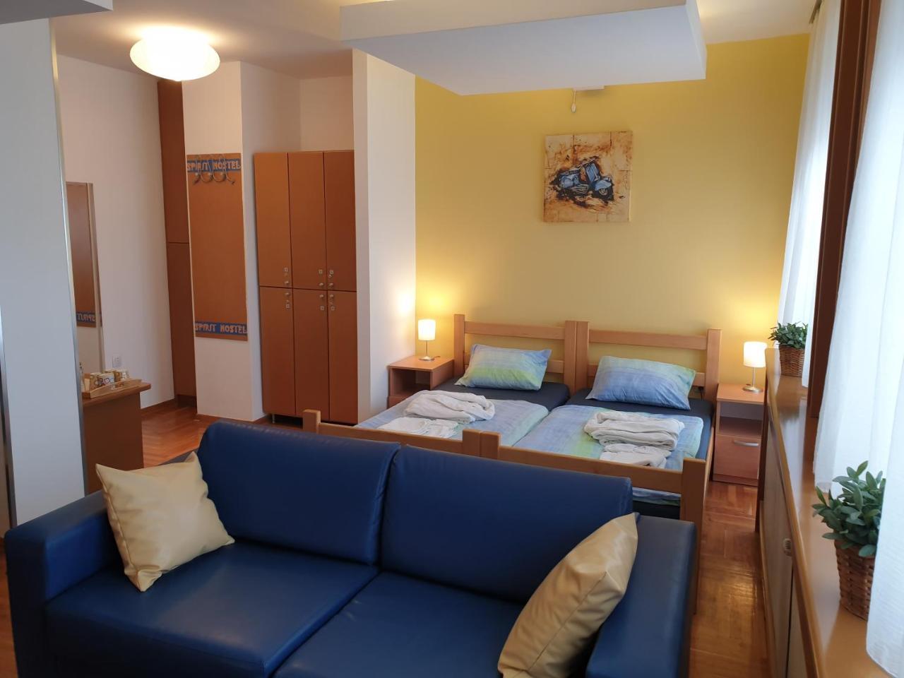 Spirit Hostel And Apartments Belgrado Exterior foto